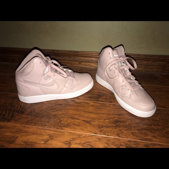 g nikes high top